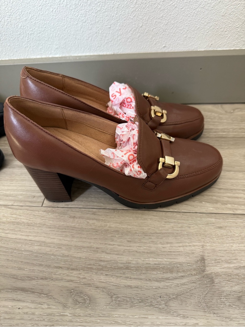 Easy Spirit Brown Leather Block Heel Loafers with Gold Hardware